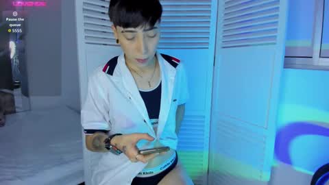 Snapshot of eryx_eriscor chatting on November 19, 2:06 pm Eryx online show from November 19, 2:06 pm