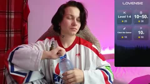 esajukyy online show from September 16, 10:49 am