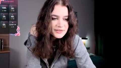 EshleGreen online show from November 28, 3:14 pm