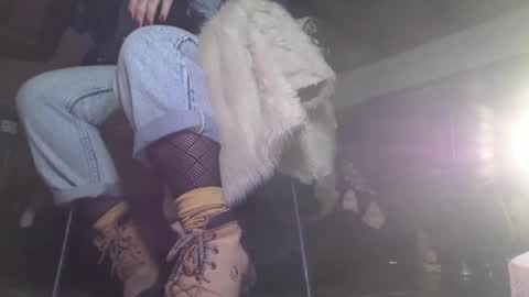 Eskela911 online show from February 3, 7:31 pm