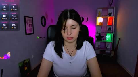 esma_shine online show from September 13, 3:01 pm