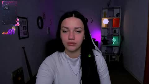 esma_shine online show from September 18, 8:05 am