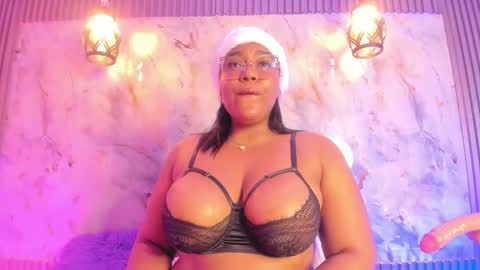 esmeralda online show from December 31, 12:36 pm