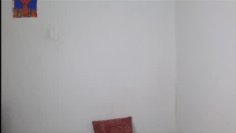 Snapshot of esmeralda_parck chatting on February 16, 3:48 pm Esmeralda parck online show from February 16, 3:48 pm