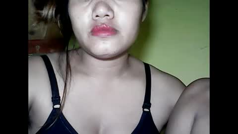 especialgirl_28 online show from December 15, 2:27 pm