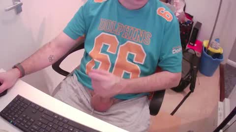 Morph online show from February 25, 9:24 pm