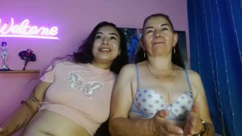 estefania_344 online show from October 6, 8:17 pm