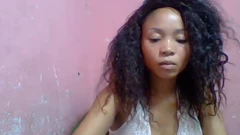 estelah20 online show from October 16, 11:55 am