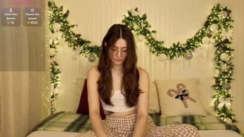 Ester online show from January 6, 9:32 pm