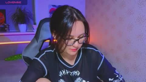 Snapshot of esterplayful chatting on September 11, 4:07 pm EsterPlayful online show from September 11, 4:07 pm