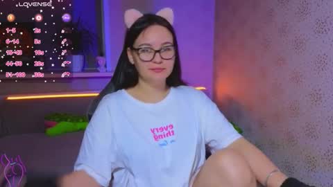 Snapshot of esterplayful chatting on September 27, 2:33 pm EsterPlayful online show from September 27, 2:33 pm