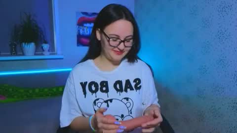 Snapshot of esterplayful chatting on November 8, 12:27 pm EsterPlayful online show from November 8, 12:27 pm