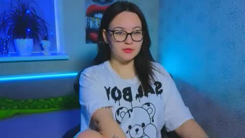 Snapshot of esterplayful chatting on November 18, 9:03 am EsterPlayful online show from November 18, 9:03 am