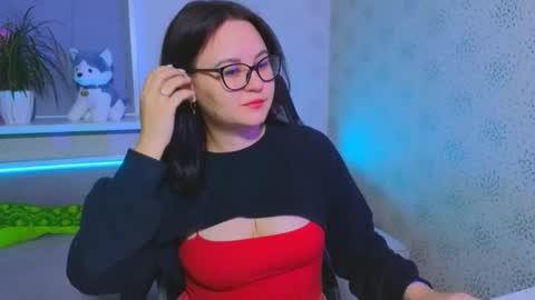 Snapshot of esterplayful chatting on December 1, 10:31 am EsterPlayful online show from December 1, 10:31 am