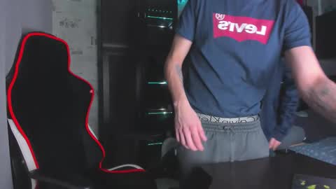 LOUIS online show from November 16, 1:44 am