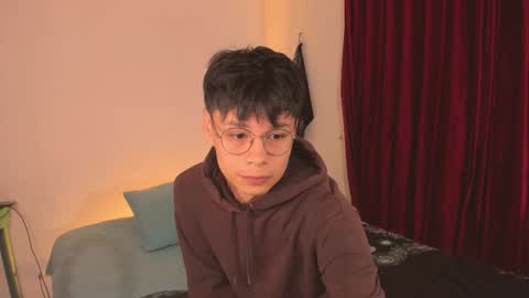 Esteban online show from November 6, 11:59 pm