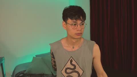 Esteban online show from November 8, 12:00 am