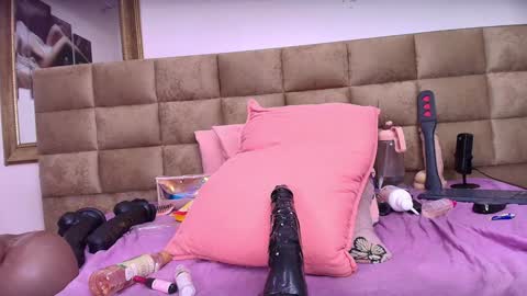 Estrella online show from January 31, 6:14 pm