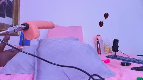 Estrella online show from February 20, 2:57 pm