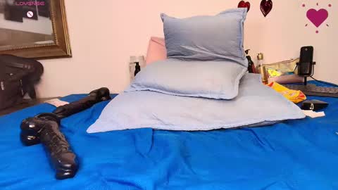 Estrella online show from March 5, 6:01 pm