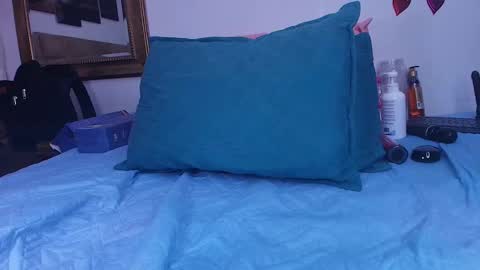 Estrella online show from March 11, 6:08 pm