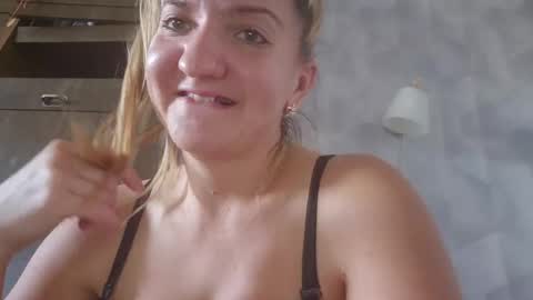 estrellawalters online show from September 12, 10:59 am