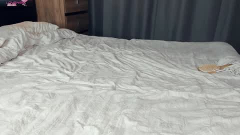 Mary online show from January 9, 11:03 am