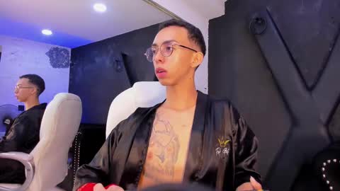 Snapshot of ethaancox chatting on February 5, 5:41 am ethaancox online show from February 5, 5:41 am