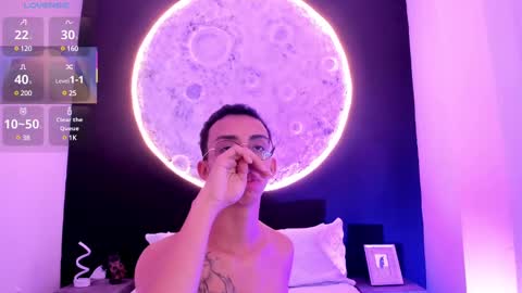 Snapshot of ethaancox chatting on February 16, 12:19 am ethaancox online show from February 16, 12:19 am