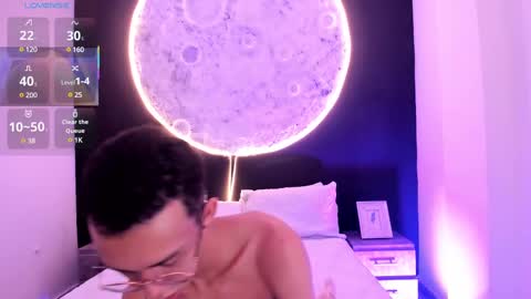 Snapshot of ethaancox chatting on February 17, 2:53 am ethaancox online show from February 17, 2:53 am