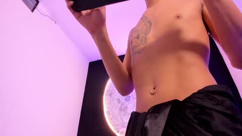 Snapshot of ethaancox chatting on February 20, 9:42 pm ethaancox online show from February 20, 9:42 pm