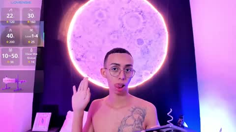 Snapshot of ethaancox chatting on March 4, 12:29 am ethaancox online show from March 4, 12:29 am