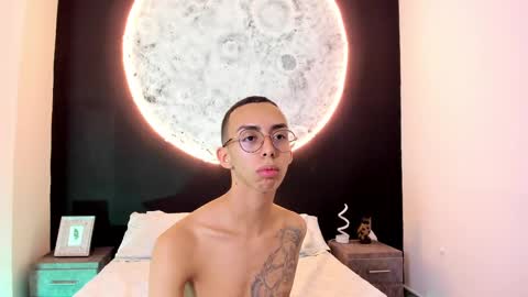 Snapshot of ethaancox chatting on March 5, 2:36 am ethaancox online show from March 5, 2:36 am