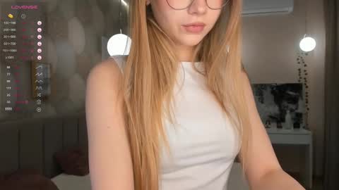 Elsa online show from March 3, 4:56 pm