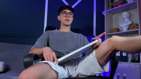 Etham online show from September 24, 1:14 pm