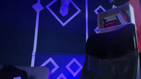 Etham online show from September 26, 11:47 am