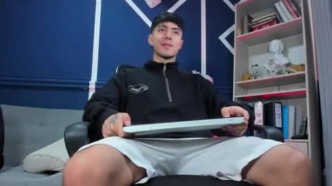 Etham online show from November 18, 12:31 pm