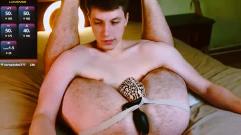 Snapshot of ethan7inches chatting on December 10, 1:11 am Ethan online show from December 10, 1:11 am