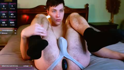 Snapshot of ethan7inches chatting on January 15, 3:22 am Ethan online show from January 15, 3:22 am