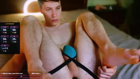 Snapshot of ethan7inches chatting on March 6, 2:19 am Ethan online show from March 6, 2:19 am