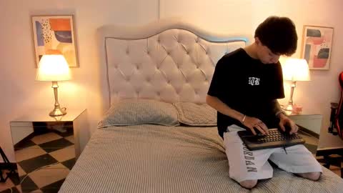 Snapshot of ethan_and_ava chatting on January 27, 1:30 pm ethan and ava online show from January 27, 1:30 pm