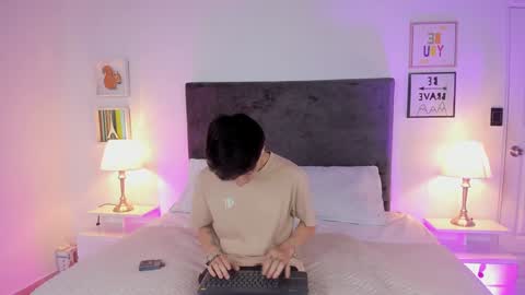 Snapshot of ethan_and_ava chatting on February 7, 1:43 pm ethan and ava online show from February 7, 1:43 pm