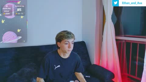 Snapshot of ethan_and_ava chatting on October 2, 2:29 am ethan and ava online show from October 2, 2:29 am