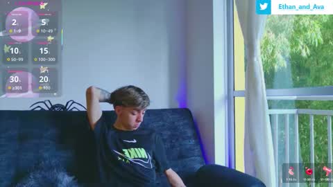 Snapshot of ethan_and_ava chatting on October 15, 12:38 pm ethan and ava online show from October 15, 12:38 pm