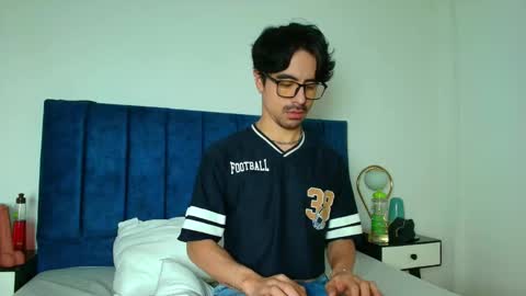 Snapshot of ethan_briggs chatting on December 14, 3:34 am ethan online show from December 14, 3:34 am