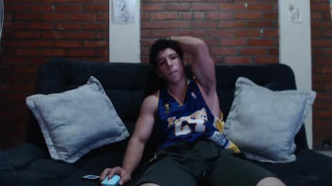 Ethan Noir online show from December 6, 2:57 am