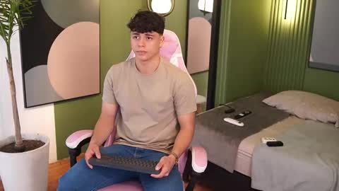 ethan_occonor online show from September 24, 6:44 pm