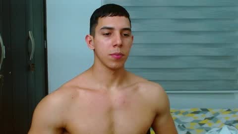 ethan_wright_ online show from November 27, 4:47 am