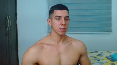 ethan_wright_ online show from December 1, 9:09 pm