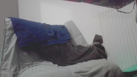 eunile online show from November 1, 6:32 pm